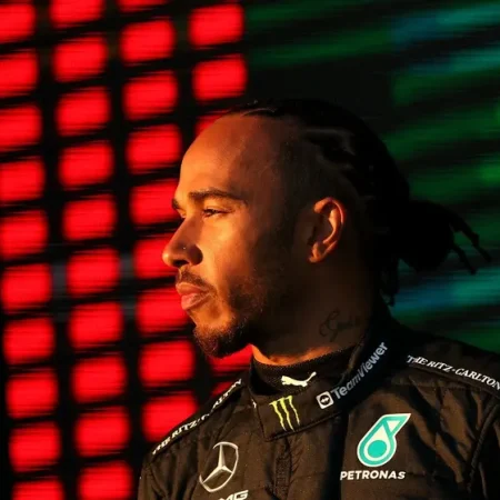 Mudança de Hamilton para Ferrari impulsiona interesse pelo GP de São Paulo