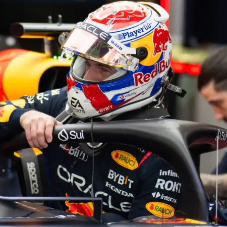 Fórmula 1: Verstappen lidera com folga no primeiro dia de testes da nova temporada