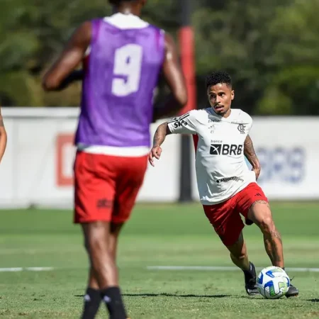 Allan enfrenta dengue e fica de fora das próximas partidas do Flamengo