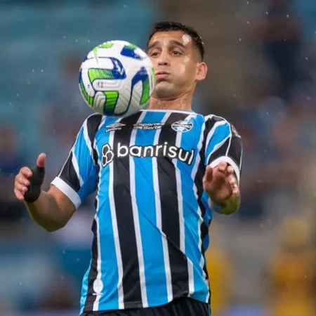 Grêmio supera o Santa Cruz em espetáculo com oito gols na Arena