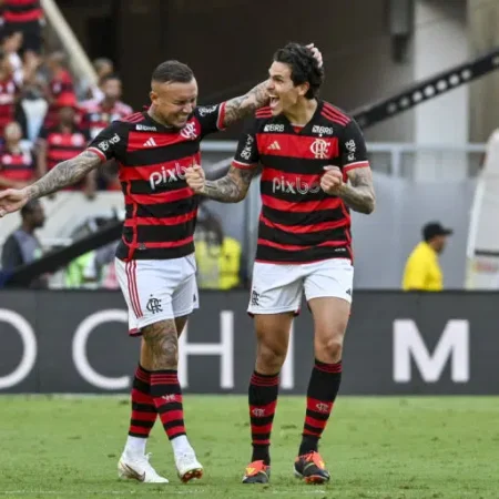 Flamengo supera o Fluminense e aproxima-se da conquista da Taça Guanabara