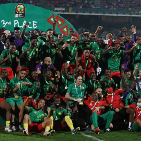 Federação de Futebol de Camarões exclui 62 atletas por adulteração etária