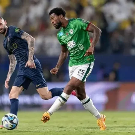 Al Ettifaq enfrenta Al Ahli em duelo decisivo pelo Campeonato Saudita