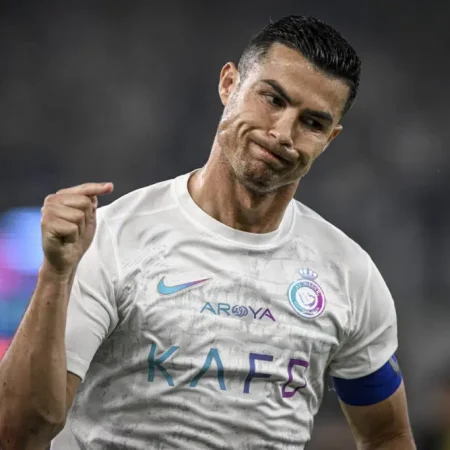 Cristiano Ronaldo brilha e Al-Nassr supera o Al-Ahli
