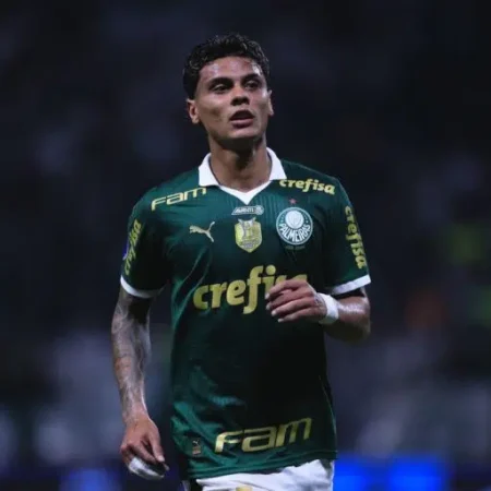 Palmeiras supera o Vitória em partida de estreia no Campeonato Brasileiro