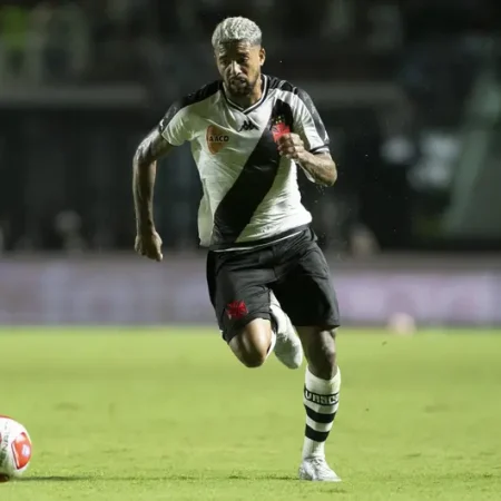 Jogador do Vasco Recebe Duas Multas ao Tentar Burlar Lei Seca na Barra da Tijuca
